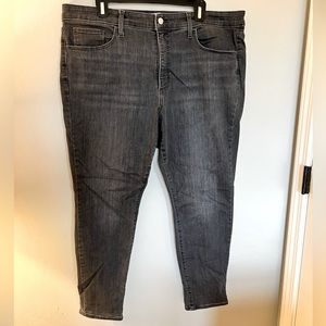 Women’s high rise skinny black jeans size 18